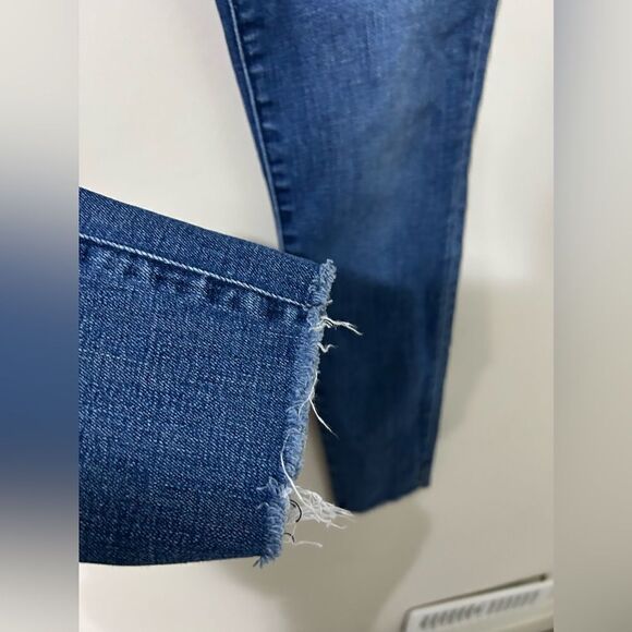 J Brand High Rise Skinny Jeans Raw Hem - Picture 5 of 9